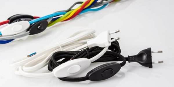 כבל+מפסק+תקע - כבל + מפסק ביניים ותקע במידות